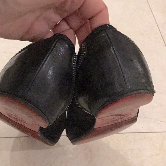 😷Christian LouBoutin Paris studded and zippered flats - Picture 10 of 10